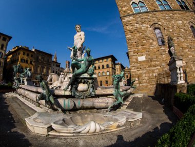Floransa 'daki Piazza della Signoria Meydanı. Ortaçağ binaları