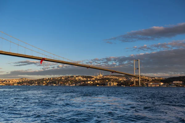 Vista del segundo puente del Bósforo de Estambul — Foto de Stock