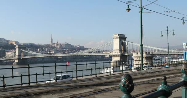 Budapest Hongrie Mars 2019 Old Yellow Tram Chain Bridge — Video