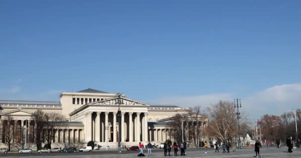 ブダペスト ハンガリー 月17日 2019 ヒーローズ スクエアの民族学博物館の眺め — ストック動画