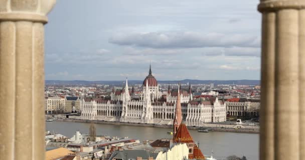 Budapešť Maďarsko Ledna 2019 Letecký Pohled Budovy Řeka Dunaj Most — Stock video