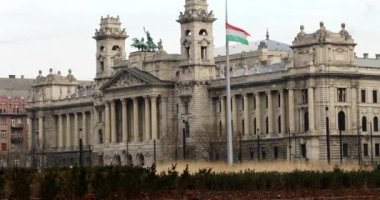 Budapeşte, Macaristan-17 Ocak 2019: kış aylarında Budapeşte Etnografi Müzesi