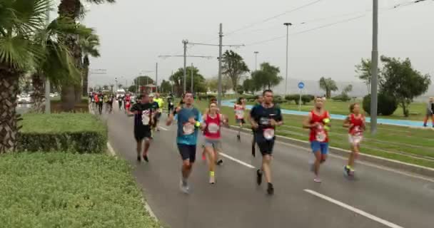 Mai 2019 Marathonläufer Aus Der Türkei Laufen Auf Der Stadtstraße — Stockvideo