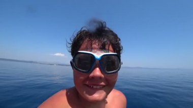 Sualtı 5 bir gencin portresi