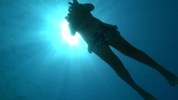 Retrato Subaquático Menino Desfrutando Férias Verão — Vídeo de Stock