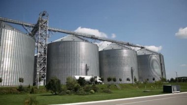 Fabrika karma yemleri imalatı için. Bileşik bitki besleme. Yem fabrikası. 