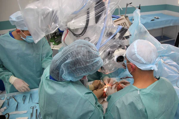 Vinnitsa Ukrajina Května 2019 Chirurgický Zákrok Sešít Zápěstí Tým Neurochirurgů — Stock fotografie