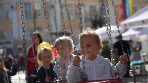 Vinnitsa Ukraine Oktober 2019 City Festival Children Ride Chain Carousel — Stock Video