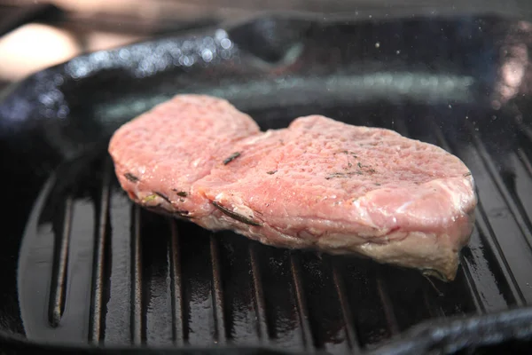 Griller Steak Sur Une Poêle Griller Chef Faisant Steak Steak — Photo