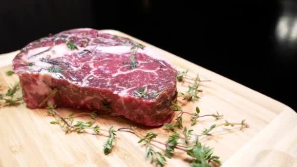 Rauwe Vlees Biefstuk Vlees Voor Steak Biefstuk Rauw Vlees — Stockvideo
