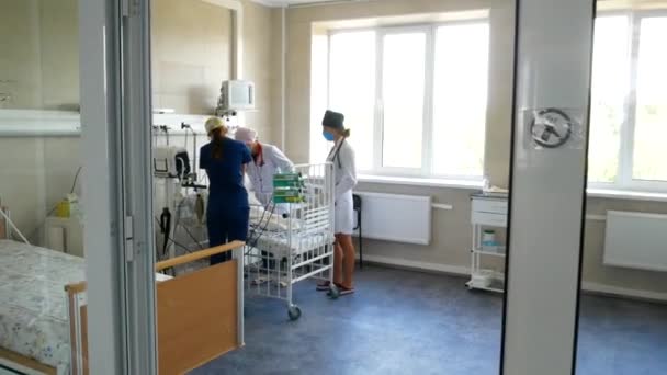 Vinnytsia Ukraine 2020年8月19日 病院の小児科での集中治療 小児集中治療室だ 小児病院 — ストック動画