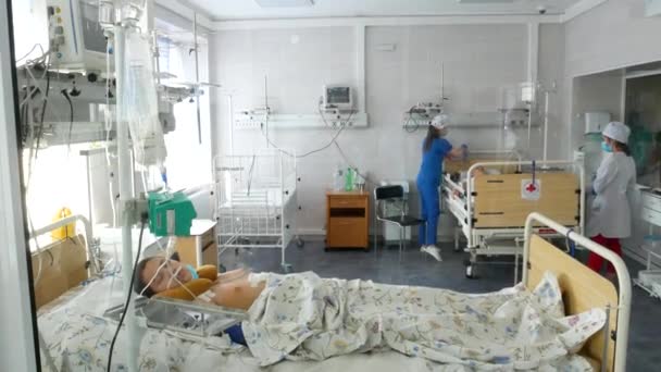 Vinnytsia Ucraina Agosto 2020 Terapia Intensiva Nel Reparto Pediatrico Dell — Video Stock