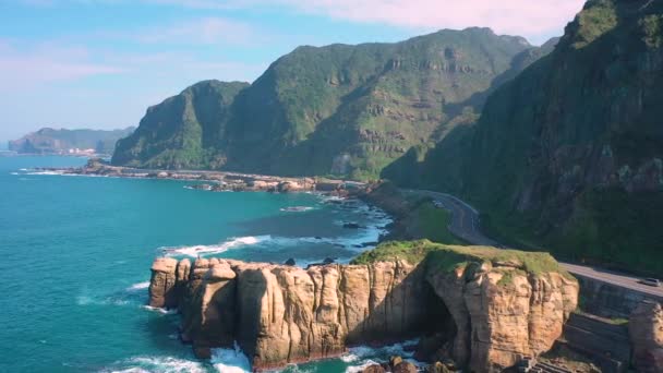 Tampilan Udara Footage Drone Nanya Rock Coast Sea Jioufen Taiwan — Stok Video