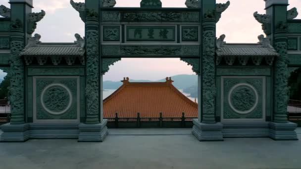 Vista Aérea Imágenes Por Dron Del Templo Wenwu Montañas Sun — Vídeos de Stock