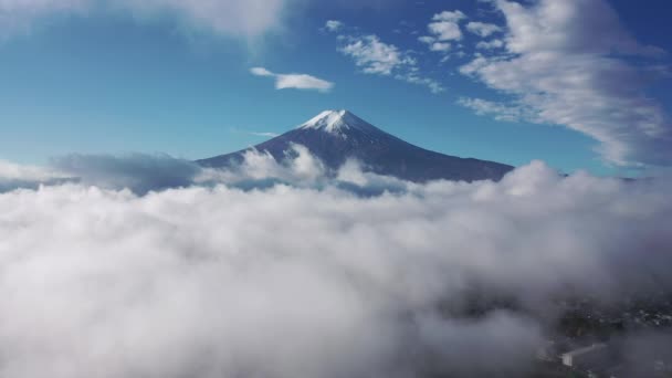 Légi Felvétel Videó Drón Mount Fuji Köd Yamanashi Japán Reggel — Stock videók