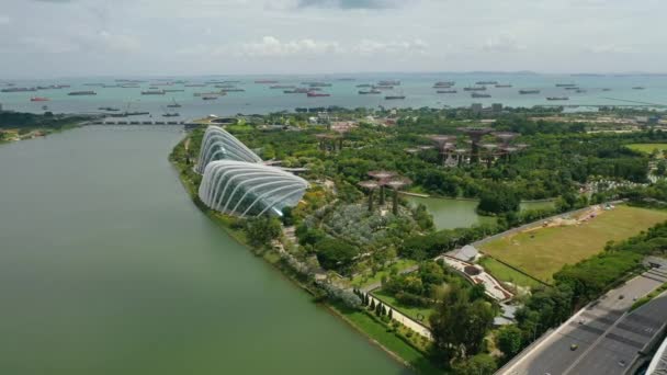 Беспилотный Вид Footage Gardens Bay Flying Skyline Singapore Marina Bay — стоковое видео