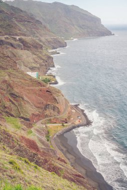 Tenerife Sahil San Andres town yakınındaki. Kayalık sahil.