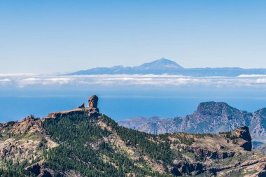 Roque Nublo Ve El Teide Renkli ve doğal Görünümü - Tejeda, G