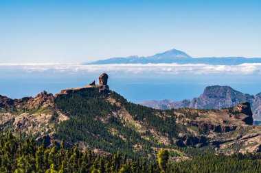 Roque Nublo Ve El Teide Renkli ve doğal Görünümü - Tejeda, G