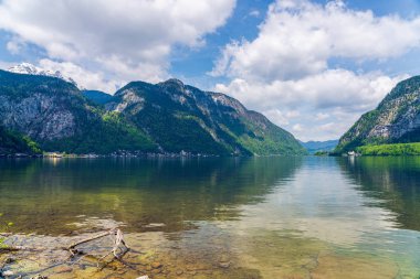 Halstatt, Halstatter Gölü ve bu pitoresk etrafında dağlar 