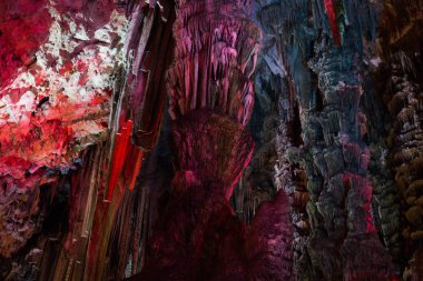 İspanya, İngiltere. Cebelitarık.   