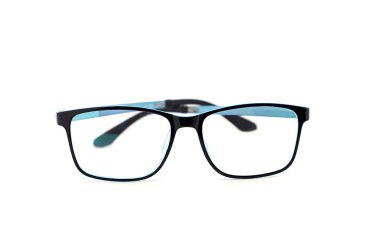 Siyah gözlükler beyaz arkaplanda izole edilmiş