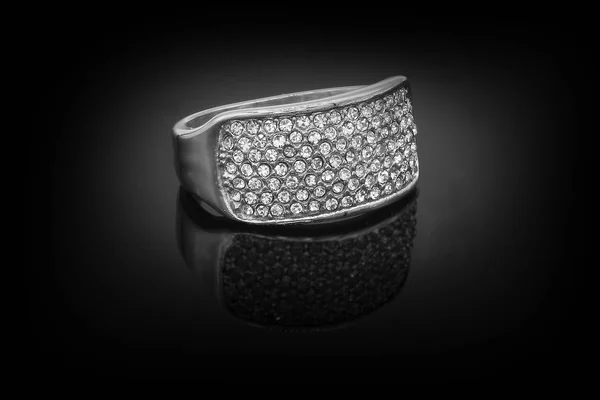 Jewel wedding ring. Stainless steel.