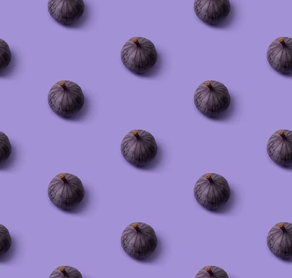 Mor bir arka plan üzerinde taze olgun incir ile dikişsiz desen — Stok fotoğraf