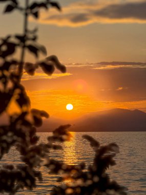 Garda Gölü 'nde gün batımı