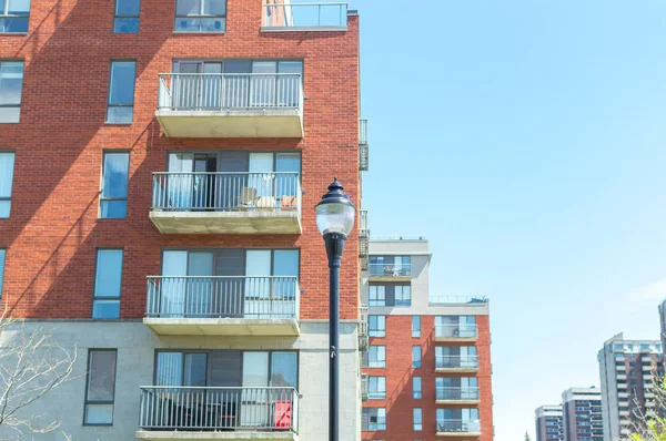 Edifícios Modernos Condomínios Com Enormes Janelas Montreal Canadá — Fotografia de Stock