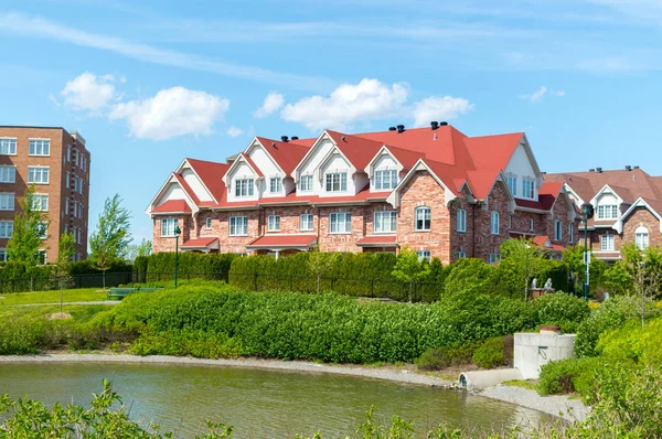 Luxus Haus Montreal Kanada Vor Blauem Himmel — Stockfoto