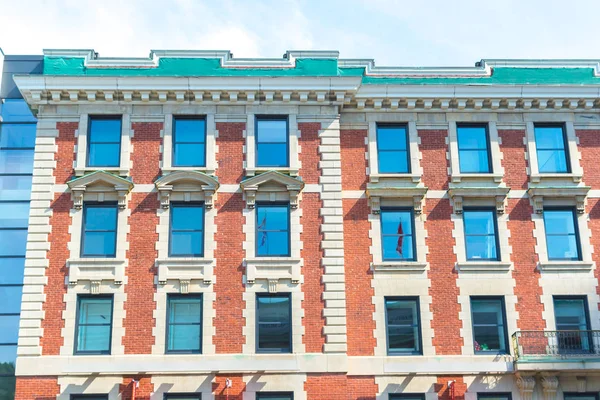 Antiguo Edificio Histórico Con Grandes Ventanales Centro Montreal Canadá — Foto de Stock