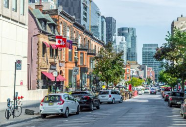 Montreal, Kanada - 5 Ağustos 2018: Hilal sokak merkezinde Montreal, Kanada