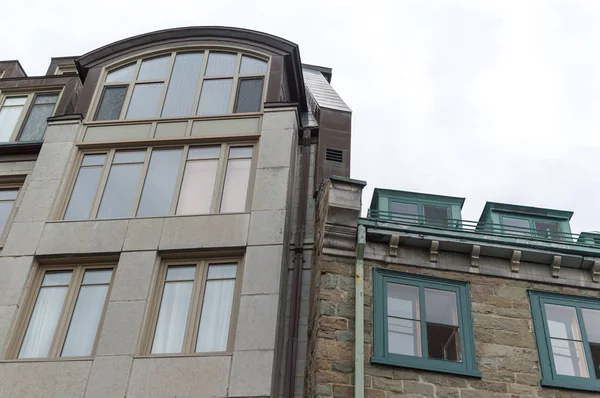 Vecchio Edificio Storico Con Grandi Finestre Nel Centro Montreal Canada — Foto Stock