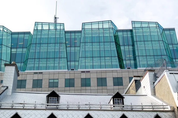 Edificios Condominios Modernos Con Enormes Ventanas Montreal Centro Canadá — Foto de Stock