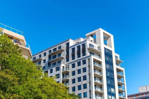 Moderne Condo Gebouwen Met Grote Ramen Montréal Canada — Stockfoto