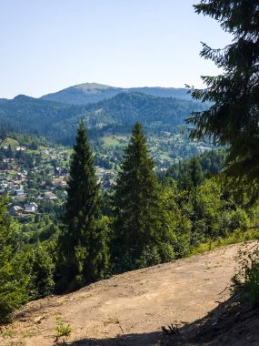 Dağların güzel manzarası