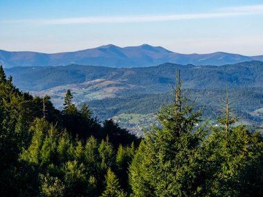 Dağların güzel manzarası