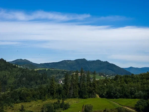 Dağların güzel manzarası