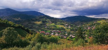 Dağların güzel manzarası