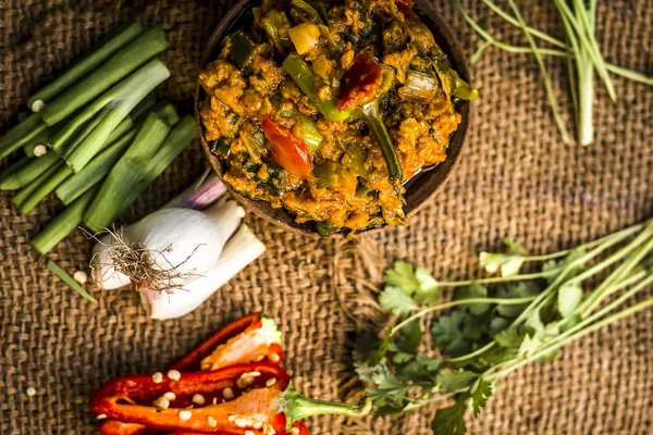 Primer Plano Del Plato Indio Comido Temporada Invierno Baingan Bharta —  Fotos de Stock