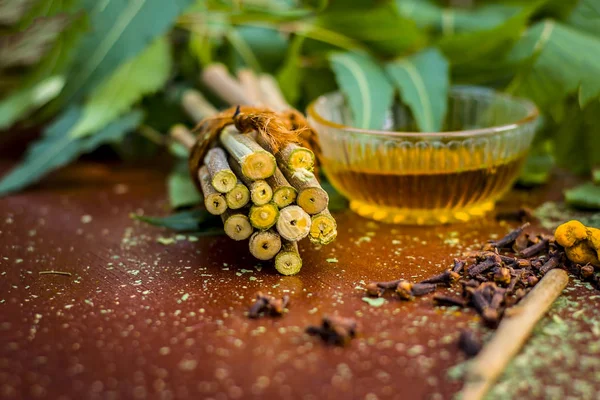 Powder Indian Lilac Turmeric Wooden Surface — Stock Photo, Image