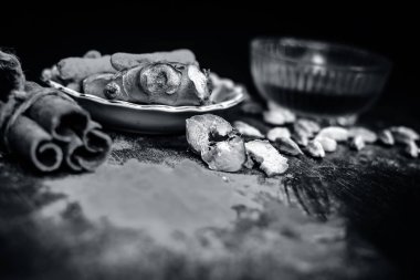 öksürük ve ateş tedavisinde geleneksel baharat  