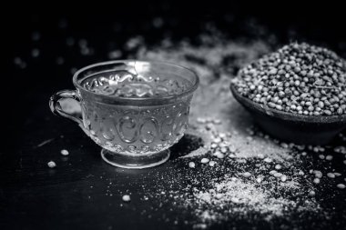  kişniş, çay kapatır görünümü