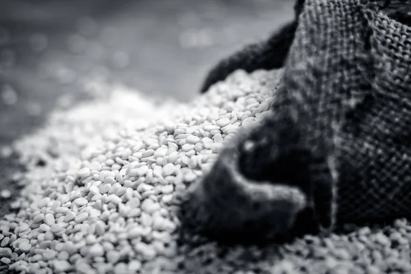 Ham organik mercimek topçu çantaya, yakın çekim