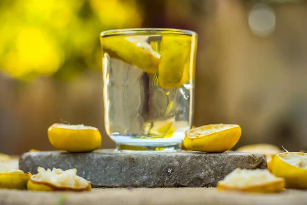 Citroen Water Limonade Met Plakjes Van Citroenen — Stockfoto