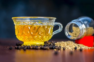 Çay kara biber ham karabiber ve toz karabiber.