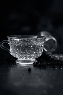 Çay kara biber ham karabiber ve toz karabiber.