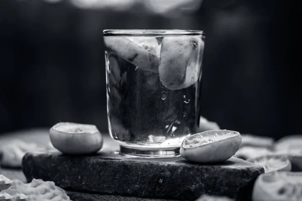 Zitronenwasser Limonade Mit Zitronenscheiben — Stockfoto