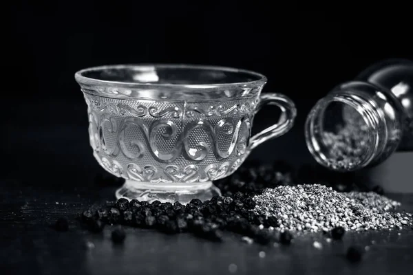 Çay kara biber ham karabiber ve toz karabiber.